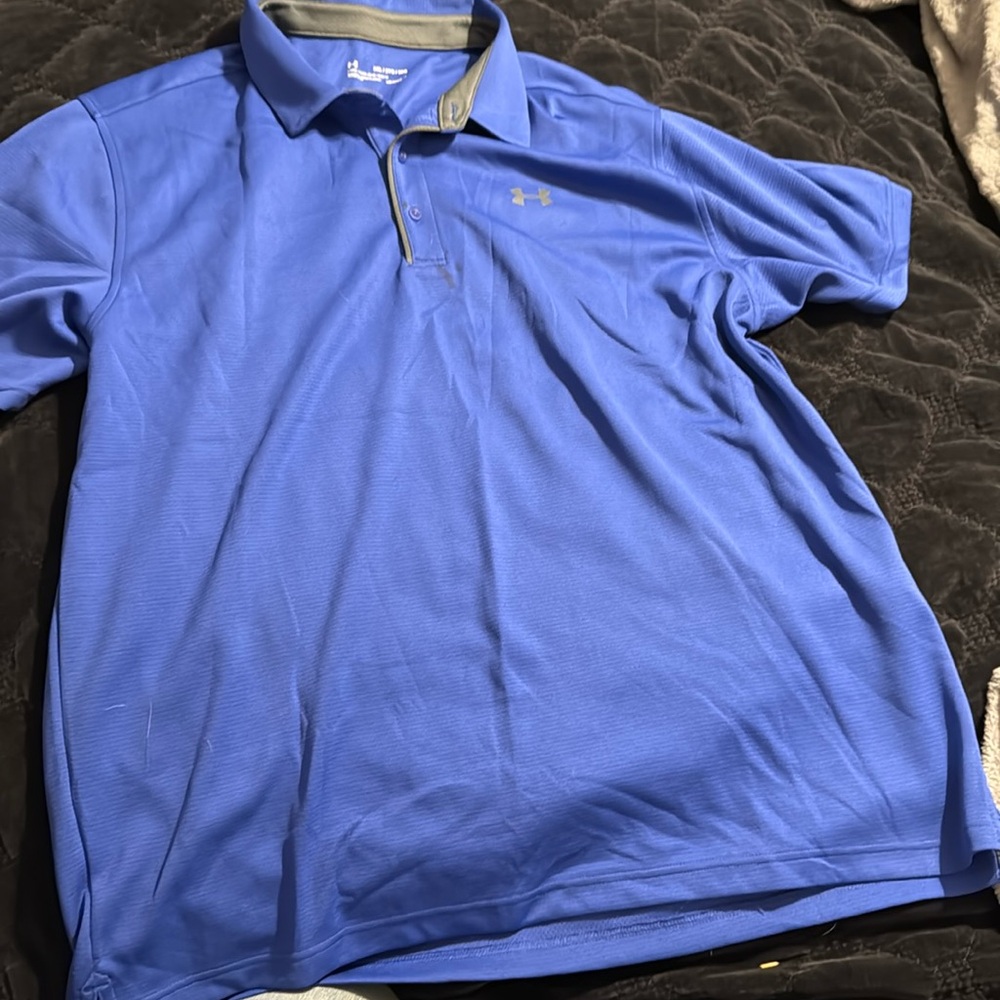 Under Armour, short sleeve polo shirt in blue size XXL.